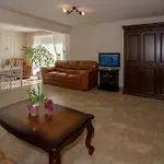 Guest house Baltas Namas 3*