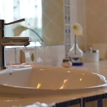 Guest house Baltas Namas 3*