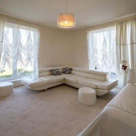 Baltas Namas 3* Palanga